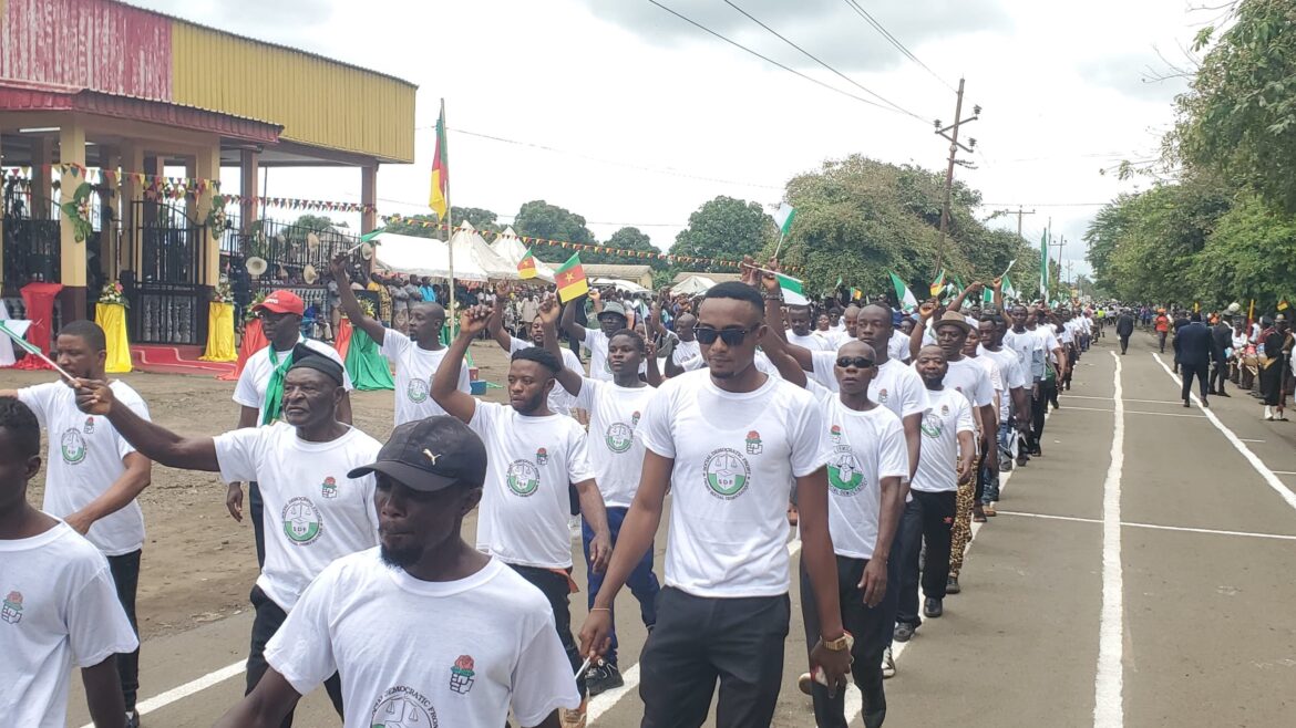 SDF militants marching in Tiko SDF militants marching in Tiko